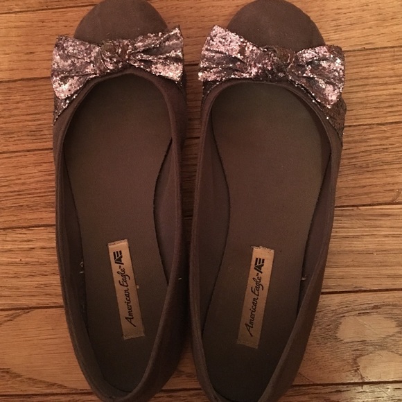 Grey flats with sparkly bow