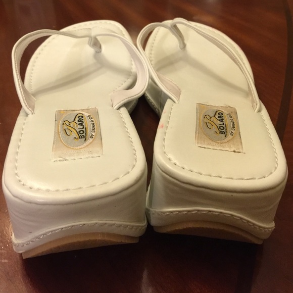 ** Bolark.** Women's Slippers - Picture 2 of 4
