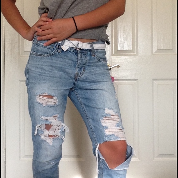Hollister distressed boyfriend jeans
