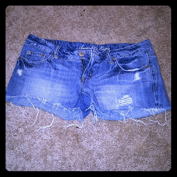 American Eagle cut off shorts