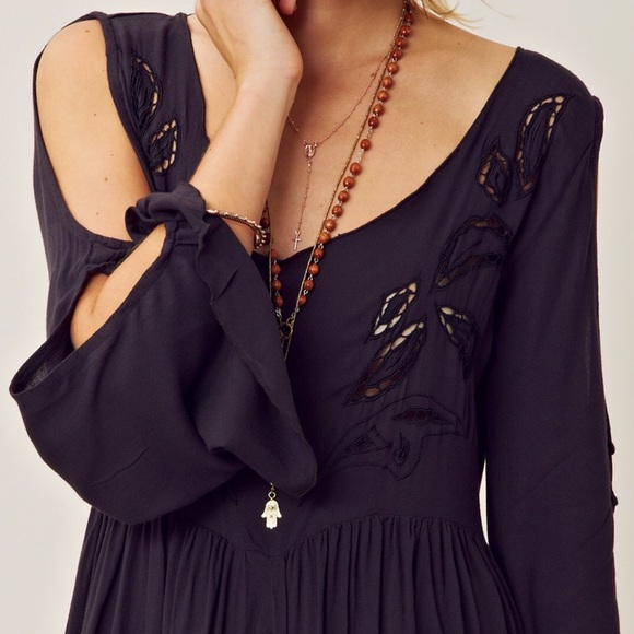 London Boys Cali Romper w/ Cutout Sleeves - Picture 2 of 6