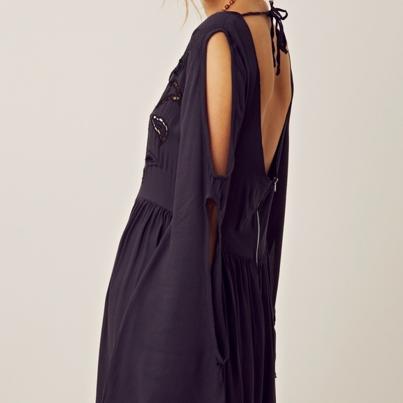 London Boys Cali Romper w/ Cutout Sleeves - Picture 4 of 6