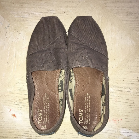 Toms Shoes - Toms