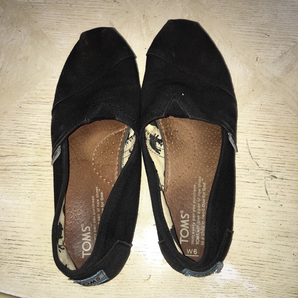 Toms Shoes - Toms