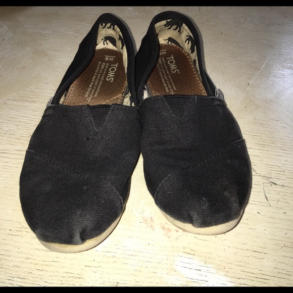 Toms - Picture 3 of 3