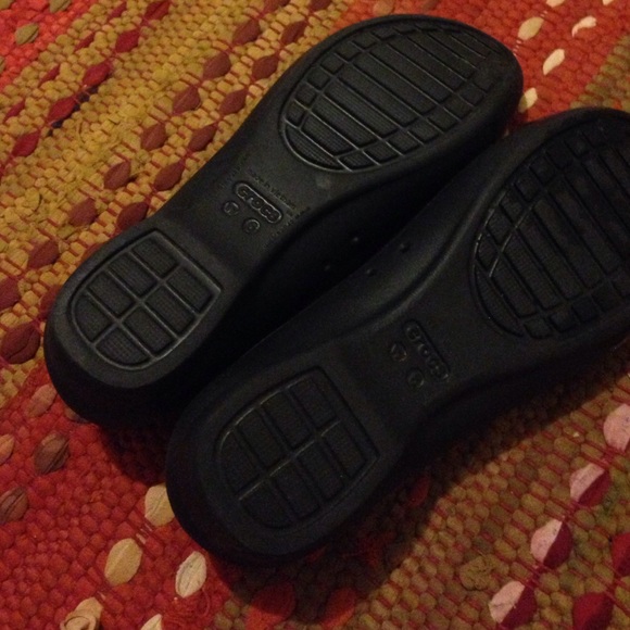 Cute crocs: flats! - Picture 3 of 3