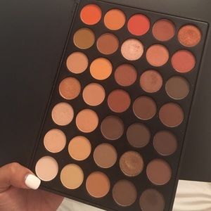 Morphe 35O Pallet