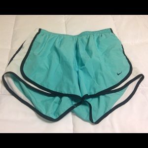 Nike Tempo shorts size M