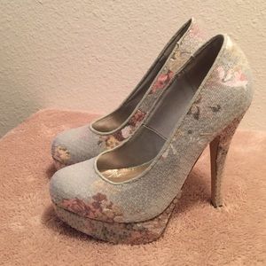 Light blue high heels with sequin/floral print