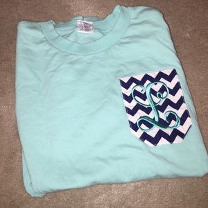 Monogrammed L t-shirt