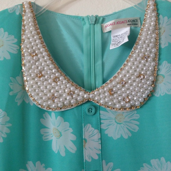 Mint green/blue daisy print dress. Size L - Picture 2 of 4