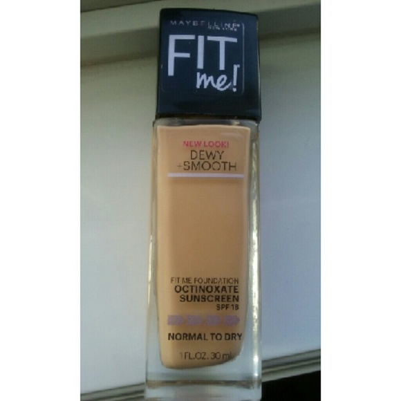 ❌SOLD❌ Maybelline FIT Me! Foundation