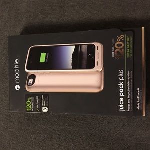 Mophie charging phone case with 120% extra battery