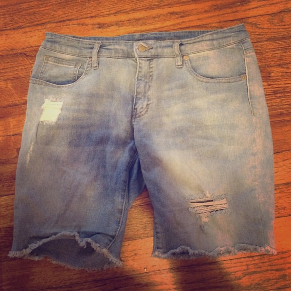 Ripped Boyfriend capris