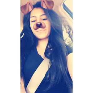 Meet your Posher, Desiree