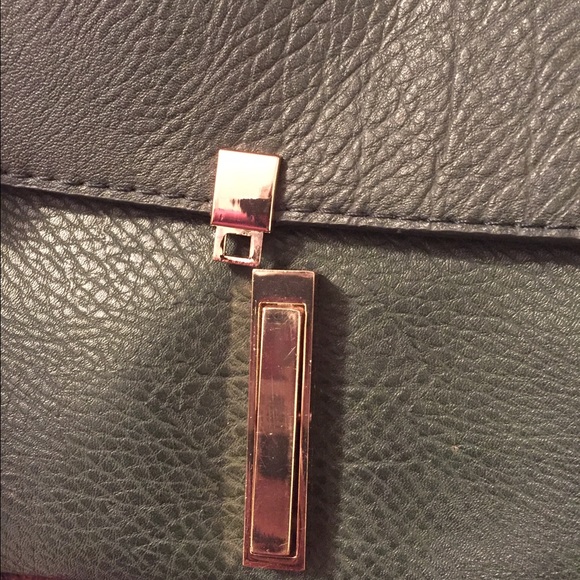 CROSSBODY GREEN 💚 - Picture 2 of 3