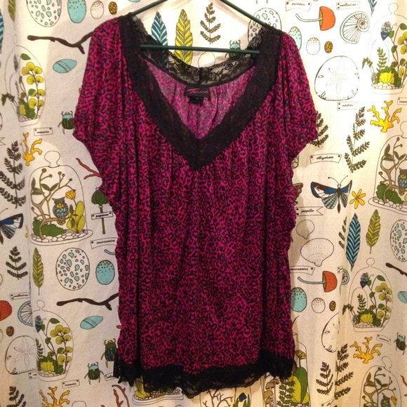 Torrid Sexy Rockabilly Lace Trim Top