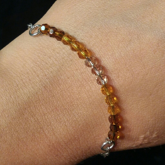 Dainty crystal beaded bracelet