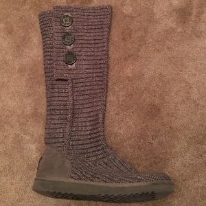 Gray sweater UGG boots size 8