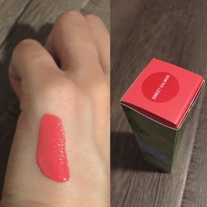 Matte liquid lipstick