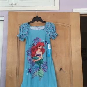 Disney store girl's Ariel PJ