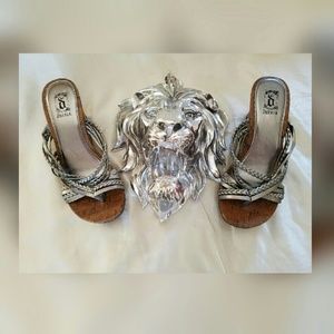 Decree Silver Wedges