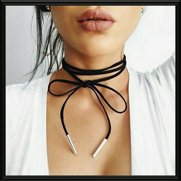 🍑Black Wrap Tie Up Choker!🍑 - Picture 3 of 5