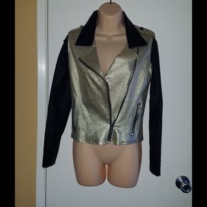 Metallic jacket