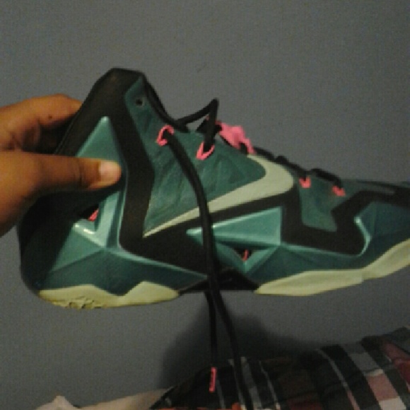 south beach 11s