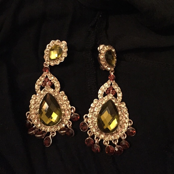 New clip on fashionable earings