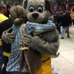 Meet your Posher, Cyndi