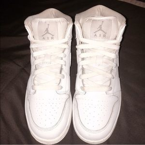 White Air Jordan's 1 (hightops)