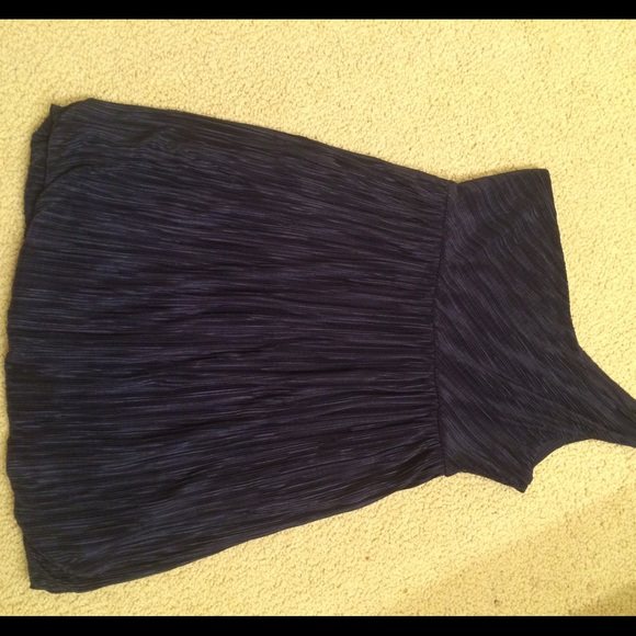 Silky One-shoulder Cocktail Dress - Picture 4 of 4