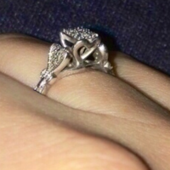 Kay Jewelers Diamond Promise Hearts Ring - Picture 4 of 4