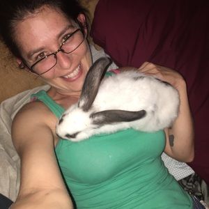 Meet your Posher, Faye