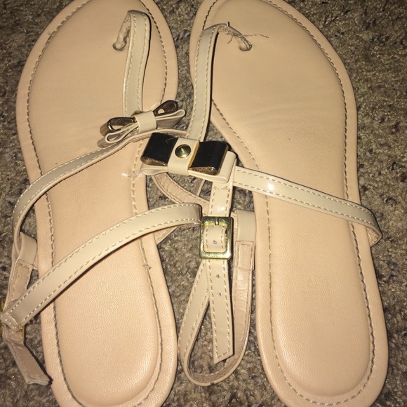 bow sandals