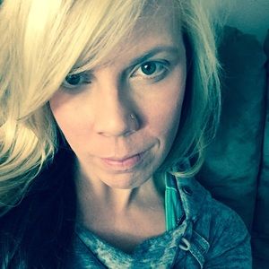 Meet your Posher, Abby