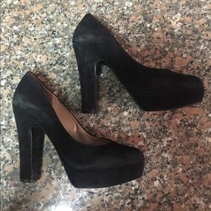 Black platform round toe pumps from Nine West