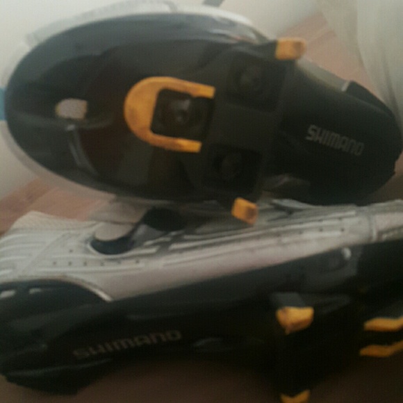 Shimano cycling shoes - Picture 2 of 3