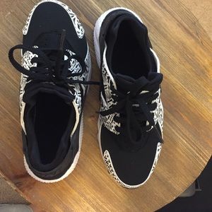 Nike Huraches