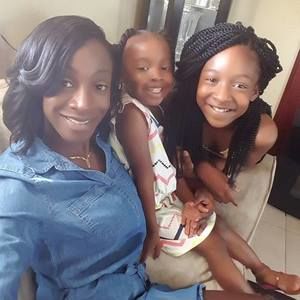 Meet your Posher, Courtney