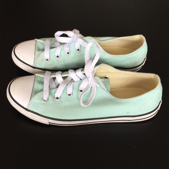 Converse low top