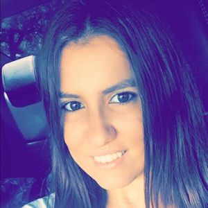 Meet your Posher, Lisandra