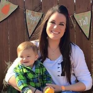 Meet your Posher, Lena