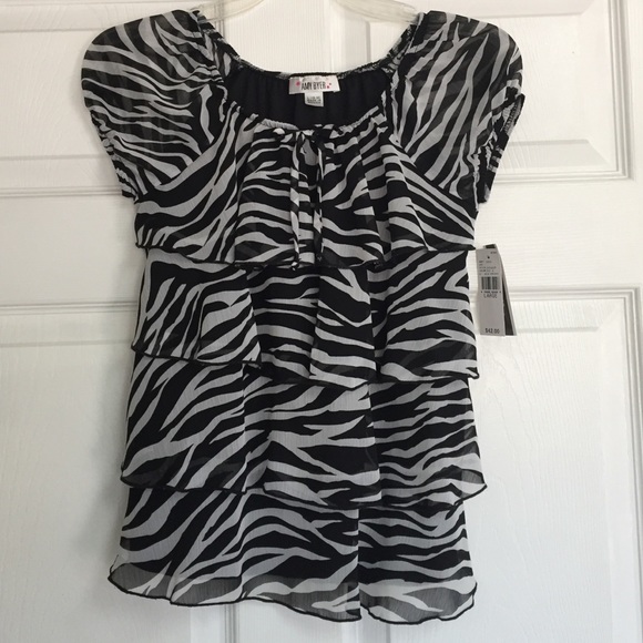 Girl's NEW Zebra top