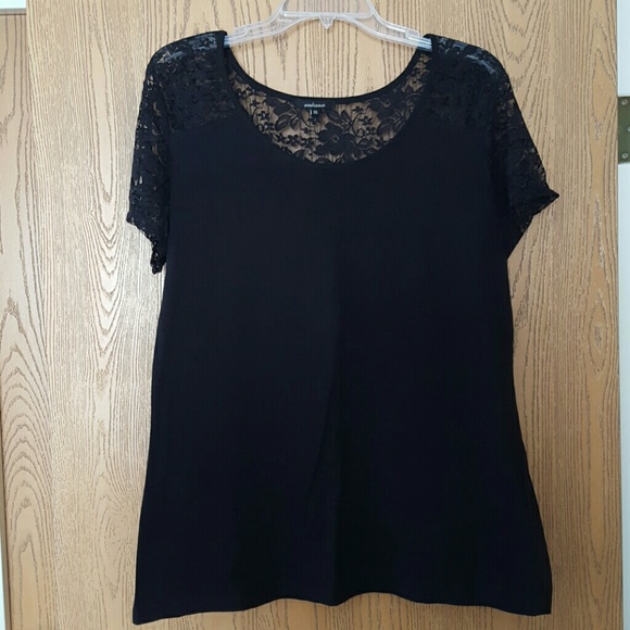 NWOT Ambiance Black Top w Floral Lace Size 3X