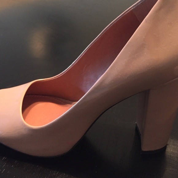 Shoes - Picture 2 of 3