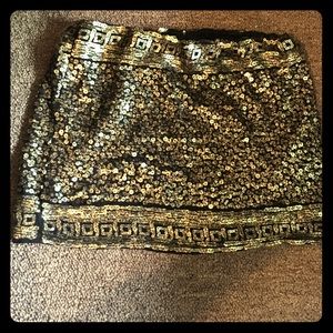 Beautiful gold sequined mini skirt. Beautiful gold sequined mini skirt.