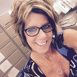 Meet your Posher, Debbie