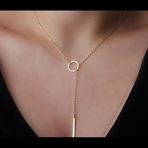 Dainty gold necklace